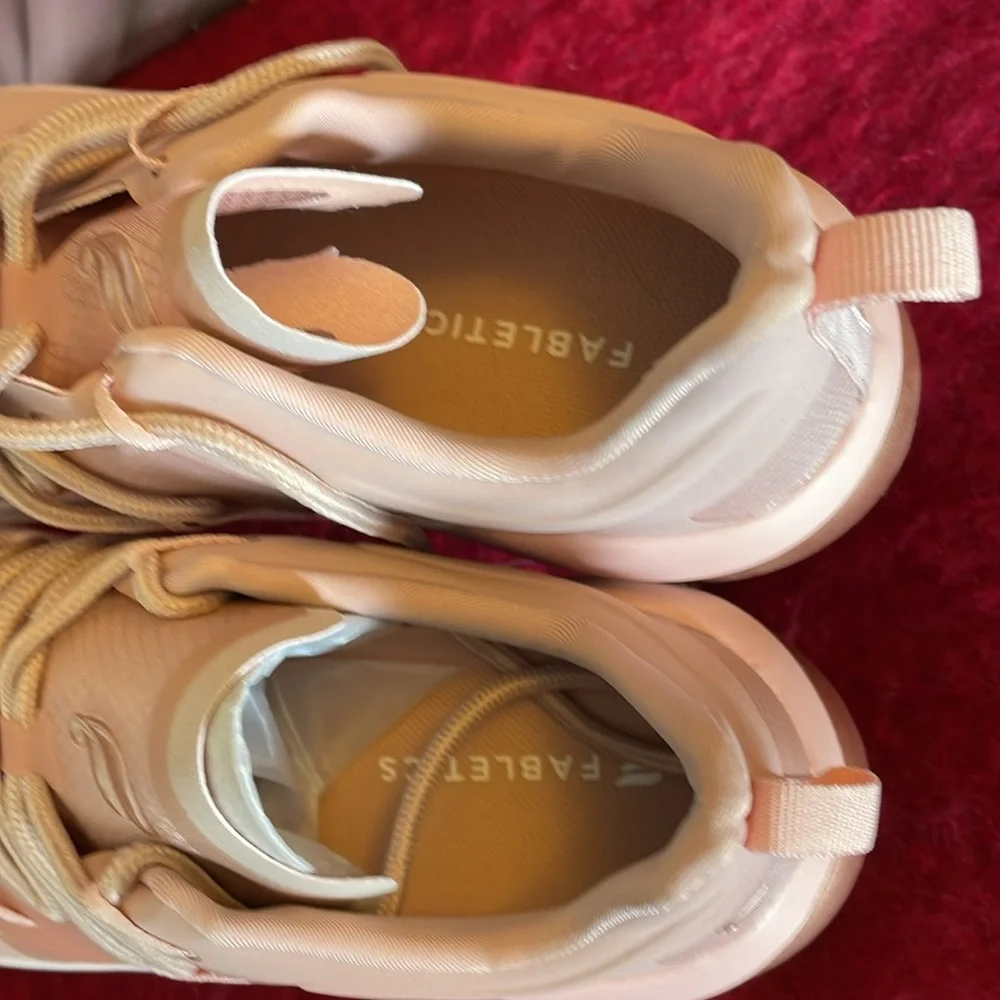 FABLETICS PALM PERFORMANCE ALMOND ROSE GOLD LACE UP CHUNKY SNEAKER SIZE 9